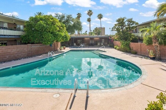 Foto del edificio - 3940 E Timrod St