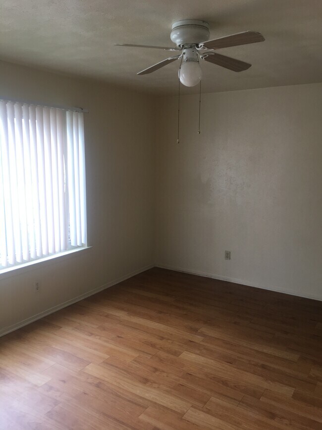 Foto del edificio - Hampshire Apartments