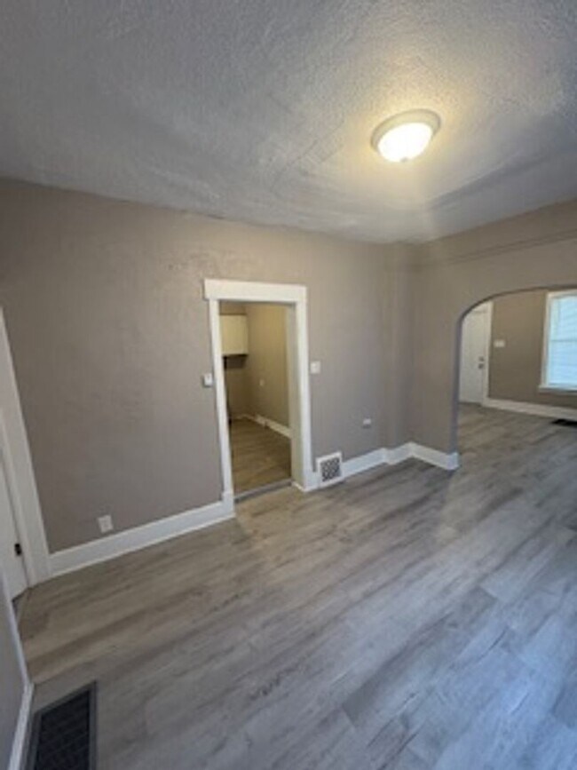 Foto del edificio - 3 Bedroom / 2 Bathroom House in Peoria, IL