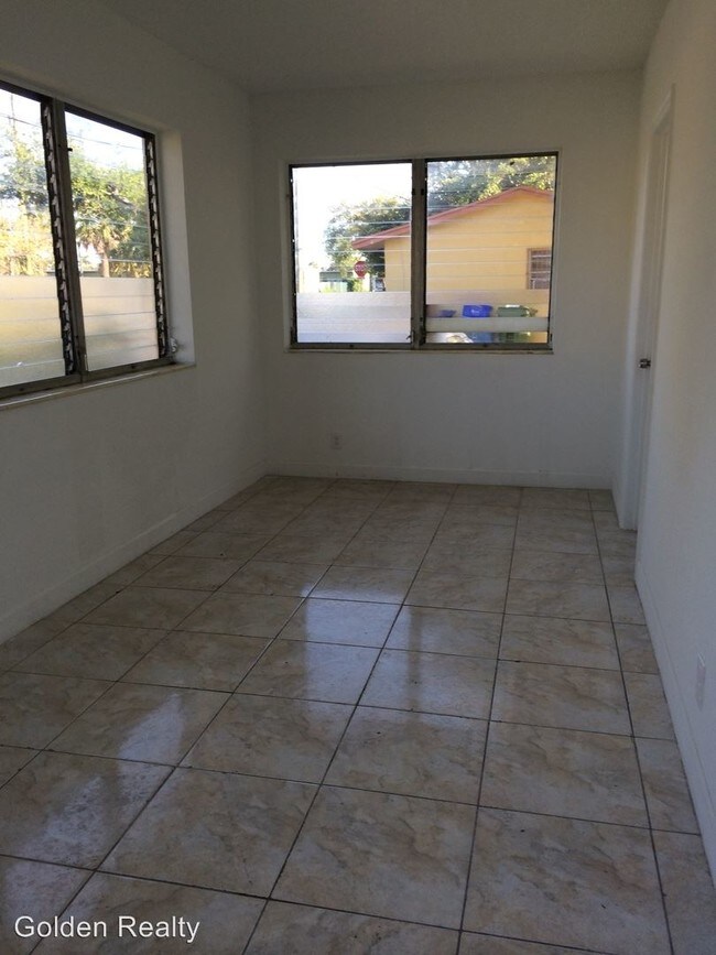 Foto del edificio - 411 NW 12th Ave