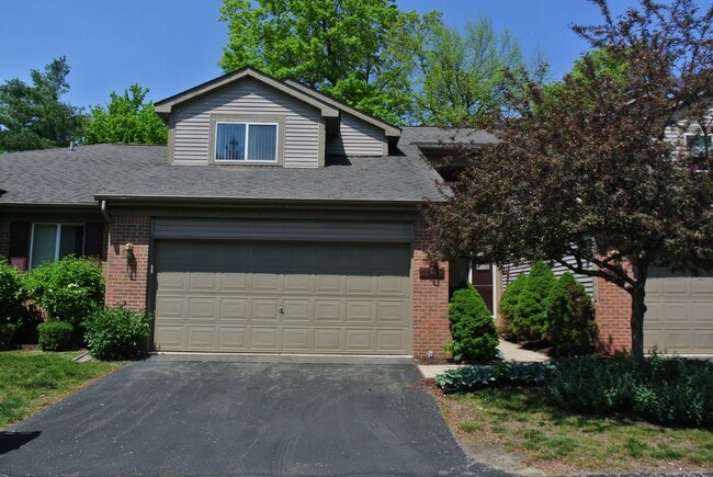 Building Photo - 6649 Quail Run Cir