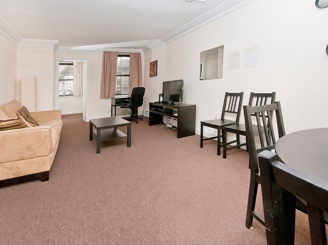Building Photo - 545 W 49th St