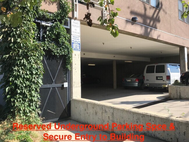 Foto del edificio - 2 Bed 2 Bath Condo In the Heart of Downtow...
