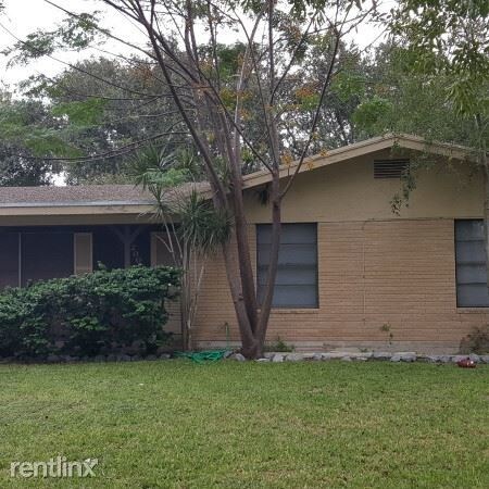 Primary Photo - 3 br, 1.5 bath House - 2005 E Austin Ave