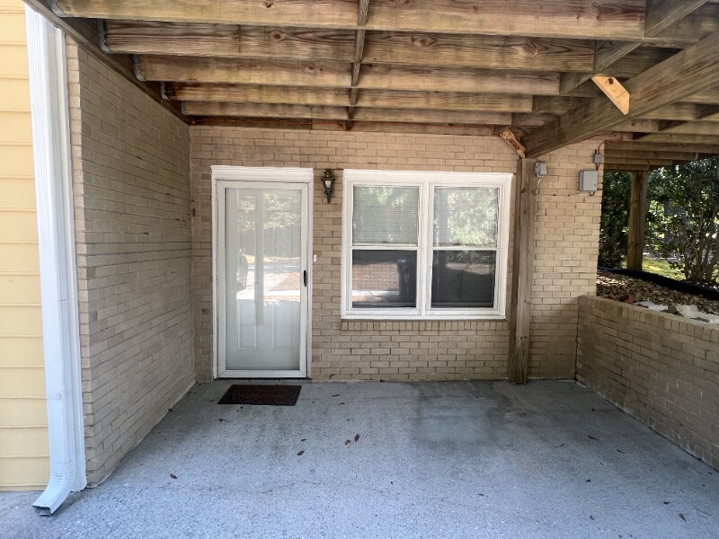 Foto principal - 325 Hoke O'Kelly Mill Rd SE