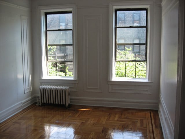 Building Photo - 3680 Corlear Ave