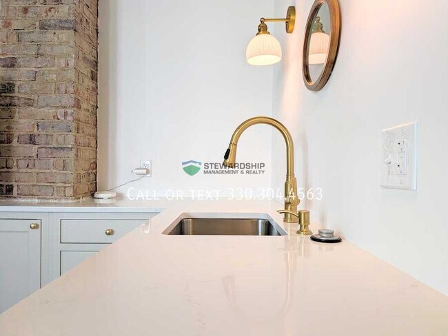 Foto del edificio - 724 Beall Ave