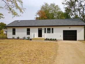 Building Photo - 3446 Ooley Dr