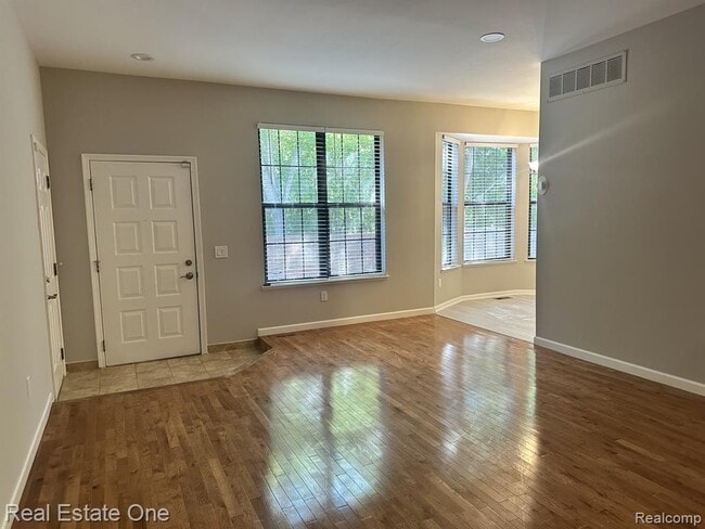 Building Photo - 7219 Danbrooke Ct