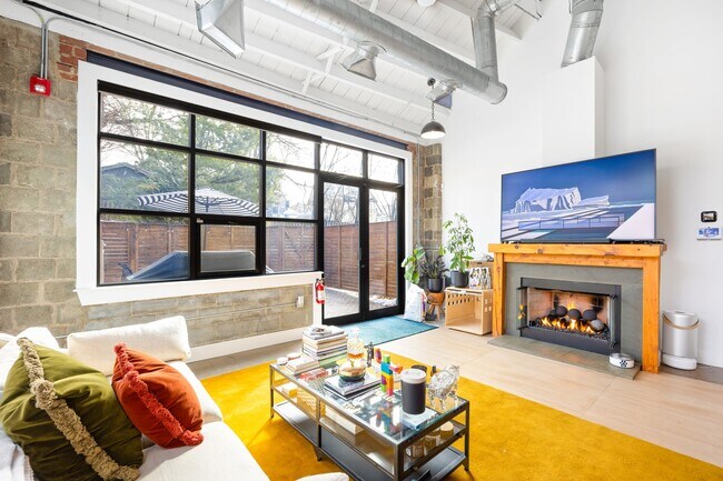 Foto del edificio - 51 Greenwood Ave