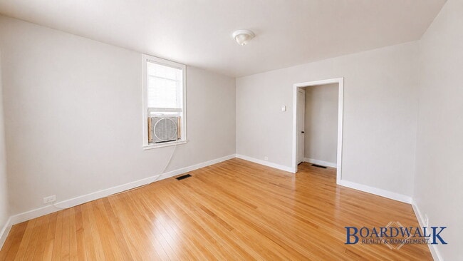 Building Photo - 1768 S 400 E
