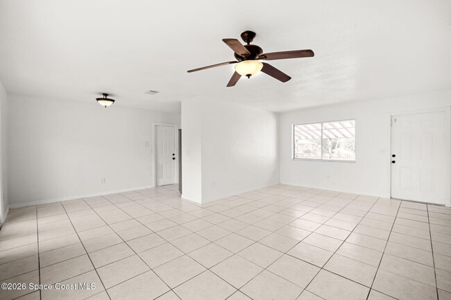 Foto del edificio - 983 Tacaro Ave SE