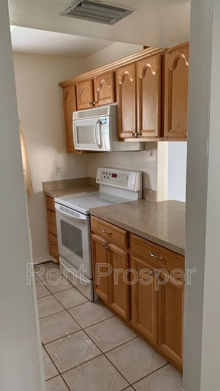 Building Photo - 3280 S Semoran Blvd