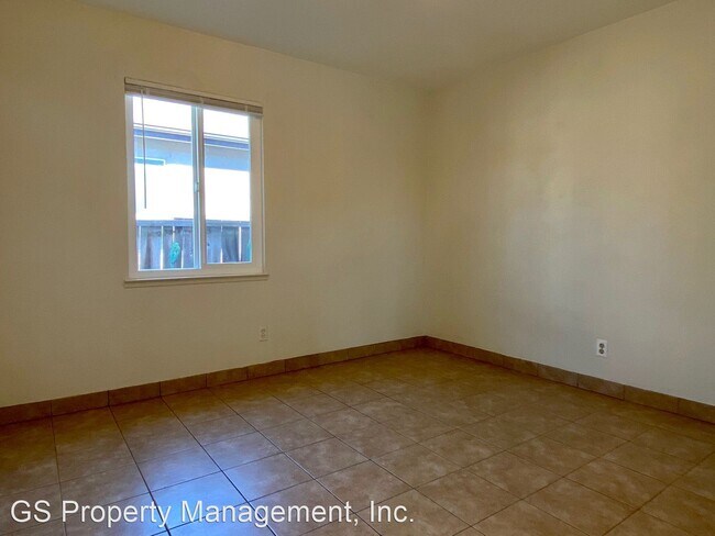 Foto del edificio - 1030-1038 Di Giulio Ave