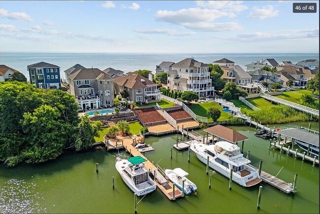 Foto del edificio - 31 Bay Front Pl