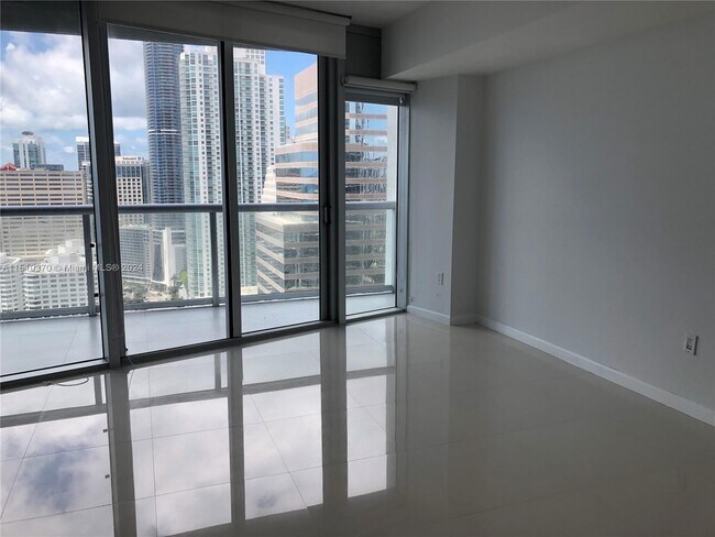 Foto del edificio - 495 Brickell Ave