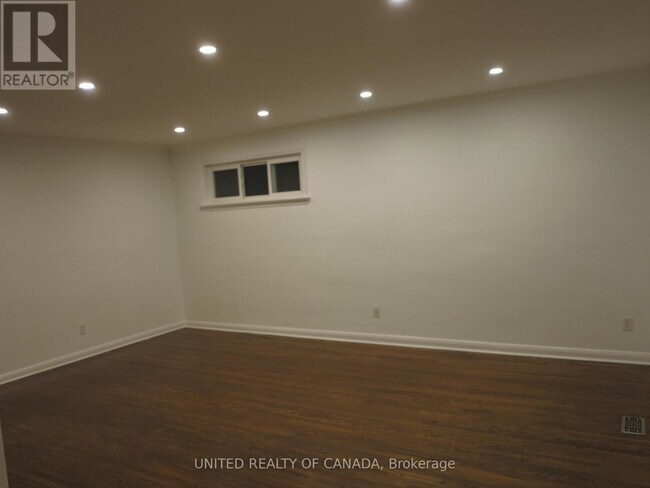 Building Photo - 45 Bayview Pkwy