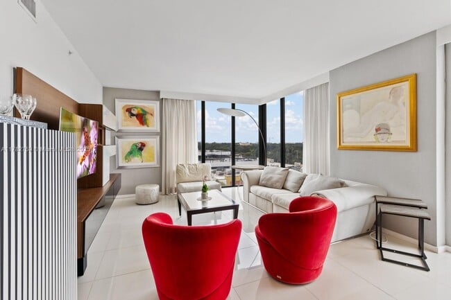 Foto del edificio - 5300 Paseo Blvd