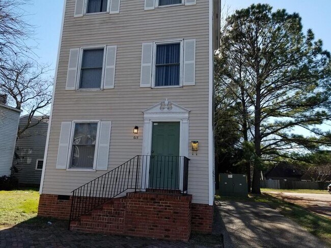 Building Photo - 615 North St