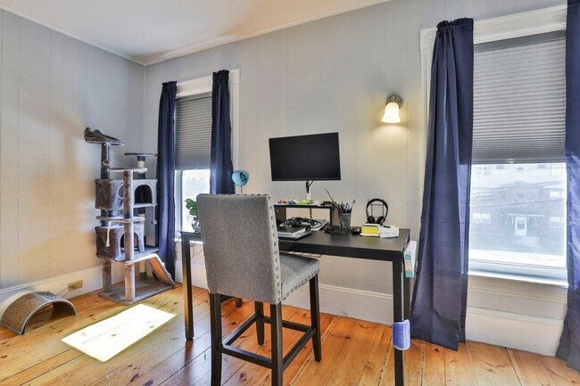 Foto del edificio - 482 Reservoir Ave