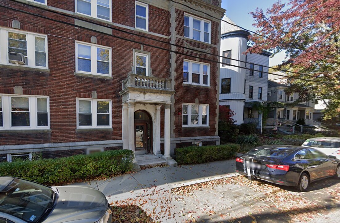 Primary Photo - 11 Gray St