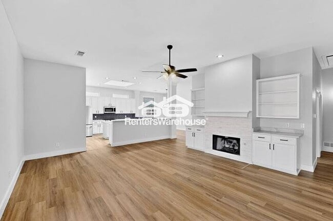 Building Photo - 801 Snapdragon Ln