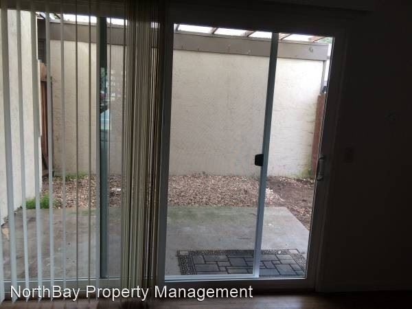 Foto del edificio - 2 br, 1 bath Apartment - 2435 Bethards Dr