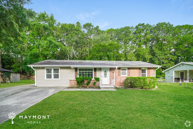 Building Photo - 6197 Castlewood Dr