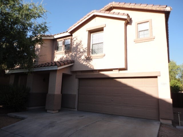 Foto principal - 1425 N Thunderbird Ave