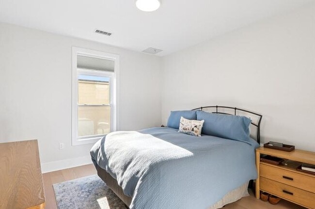 Building Photo - LERVK