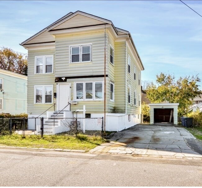 Building Photo - 12 Leroy Ave