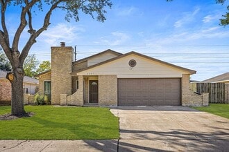 Building Photo - 2207 Anthony-Hay Ln