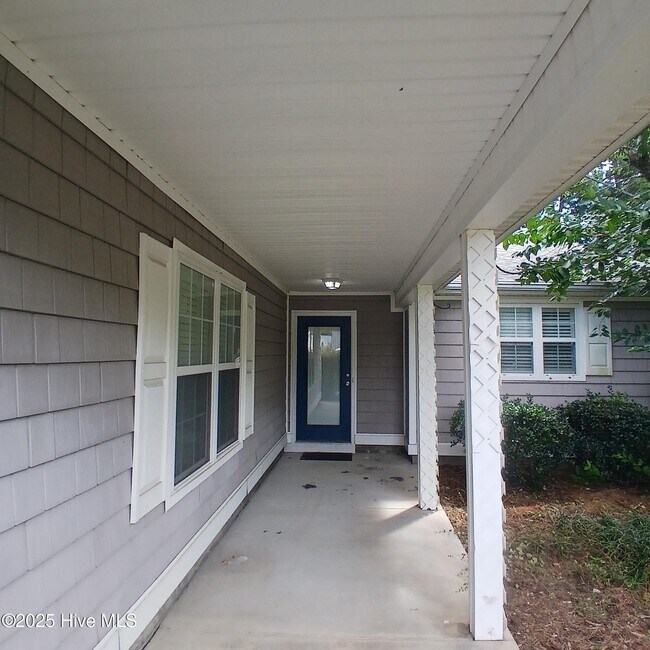 Foto del edificio - 4999 Glen Cove Dr SE