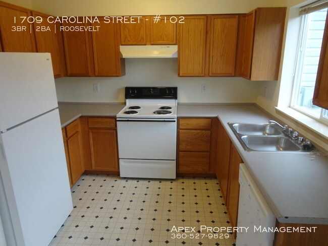 Building Photo - 1709 Carolina St