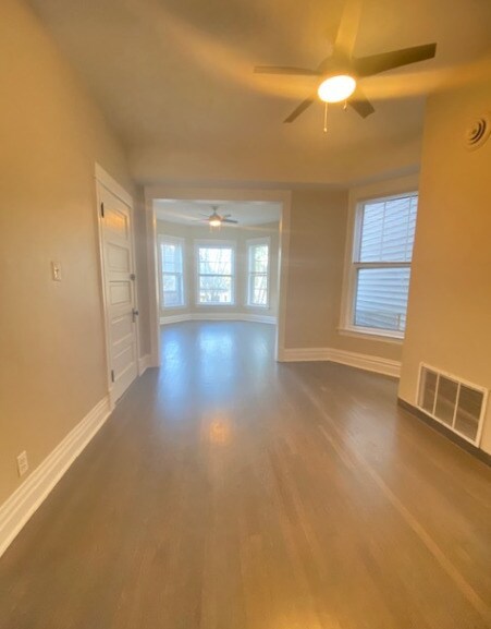 Foto del edificio - 2506 N Monticello Ave