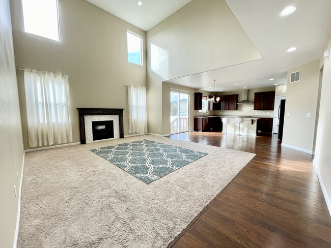 Building Photo - 3859 W Young Lucerne Cir
