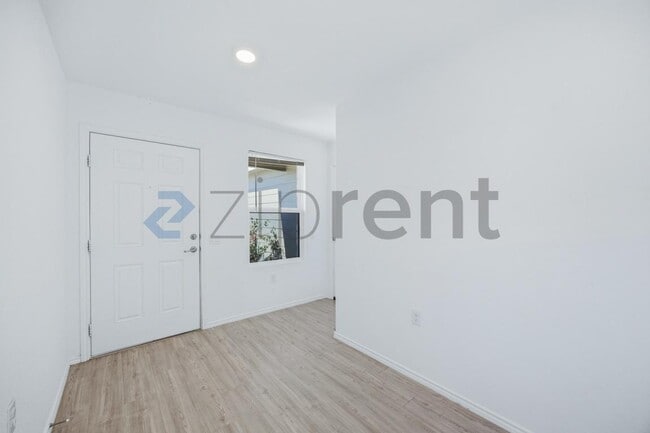 Foto del edificio - 10106 Ana Hts