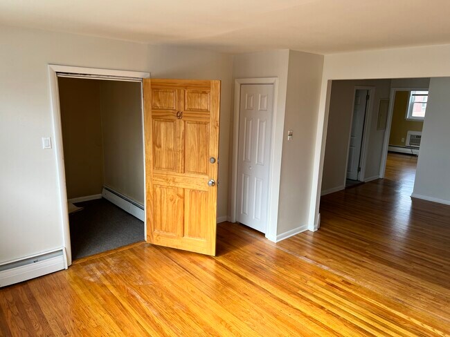 Sala de estar - 120 Folsom Ave