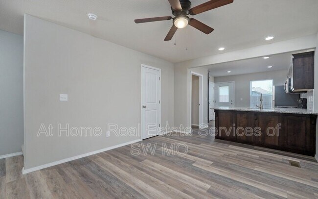 Building Photo - 660 Turner Ave