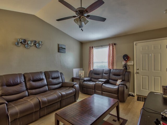 Foto del edificio - 1219 Limestone St
