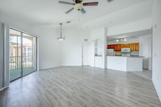 Building Photo - 6159 Metrowest Blvd