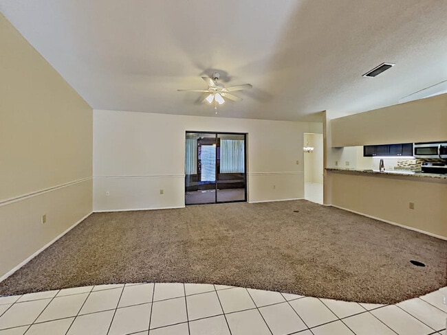 Building Photo - 5025 79th Ave Dr E