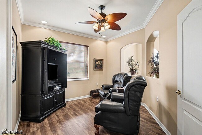 Building Photo - 1230 Sweetwater Ln