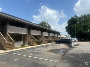 Building Photo - 115 Harris Ave