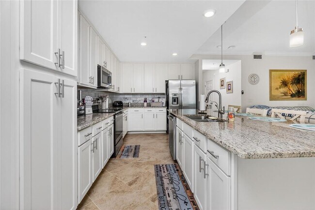 Building Photo - 14081 Heritage Landing Blvd