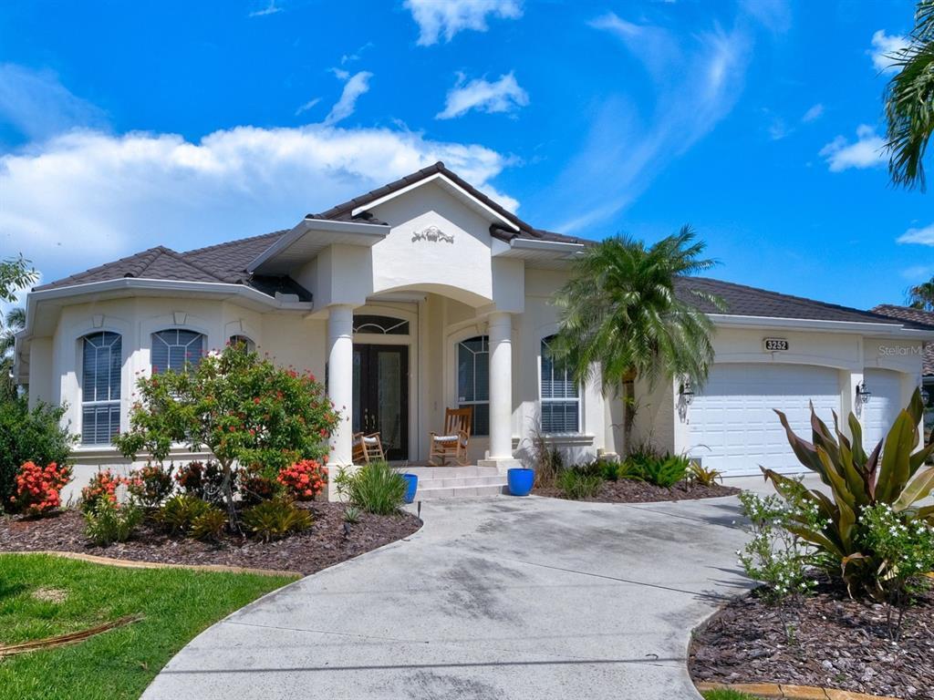 Foto principal - 3252 Antigua Dr