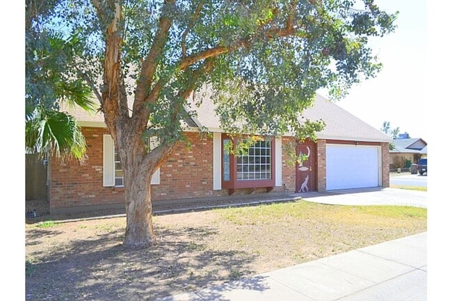 Photo - 6941 W Vermont Ave House