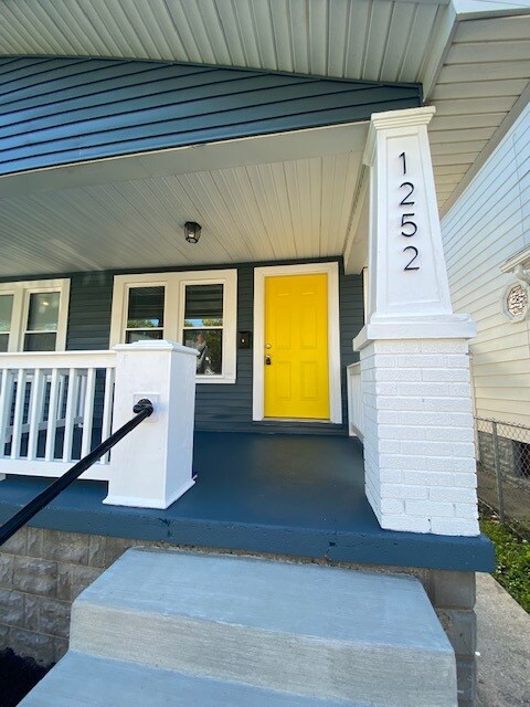 Building Photo - 1252 S 22nd St