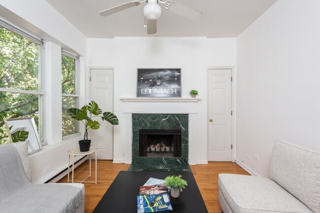Foto del edificio - 567 W Arlington Pl