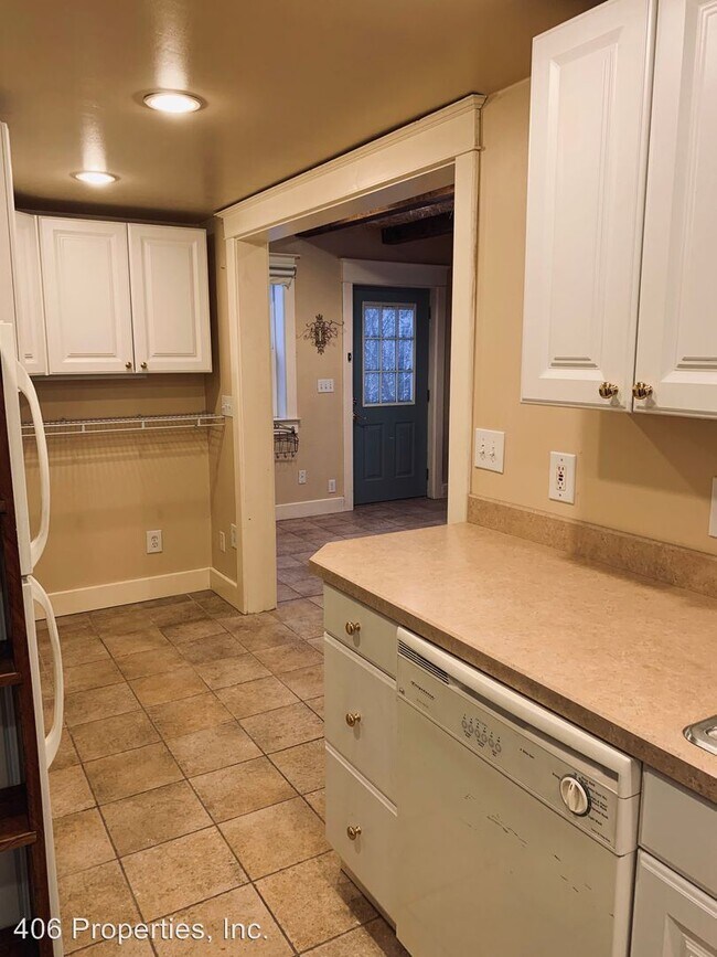 Foto del edificio - 1 br, 1 bath House - 739 8th Avenue